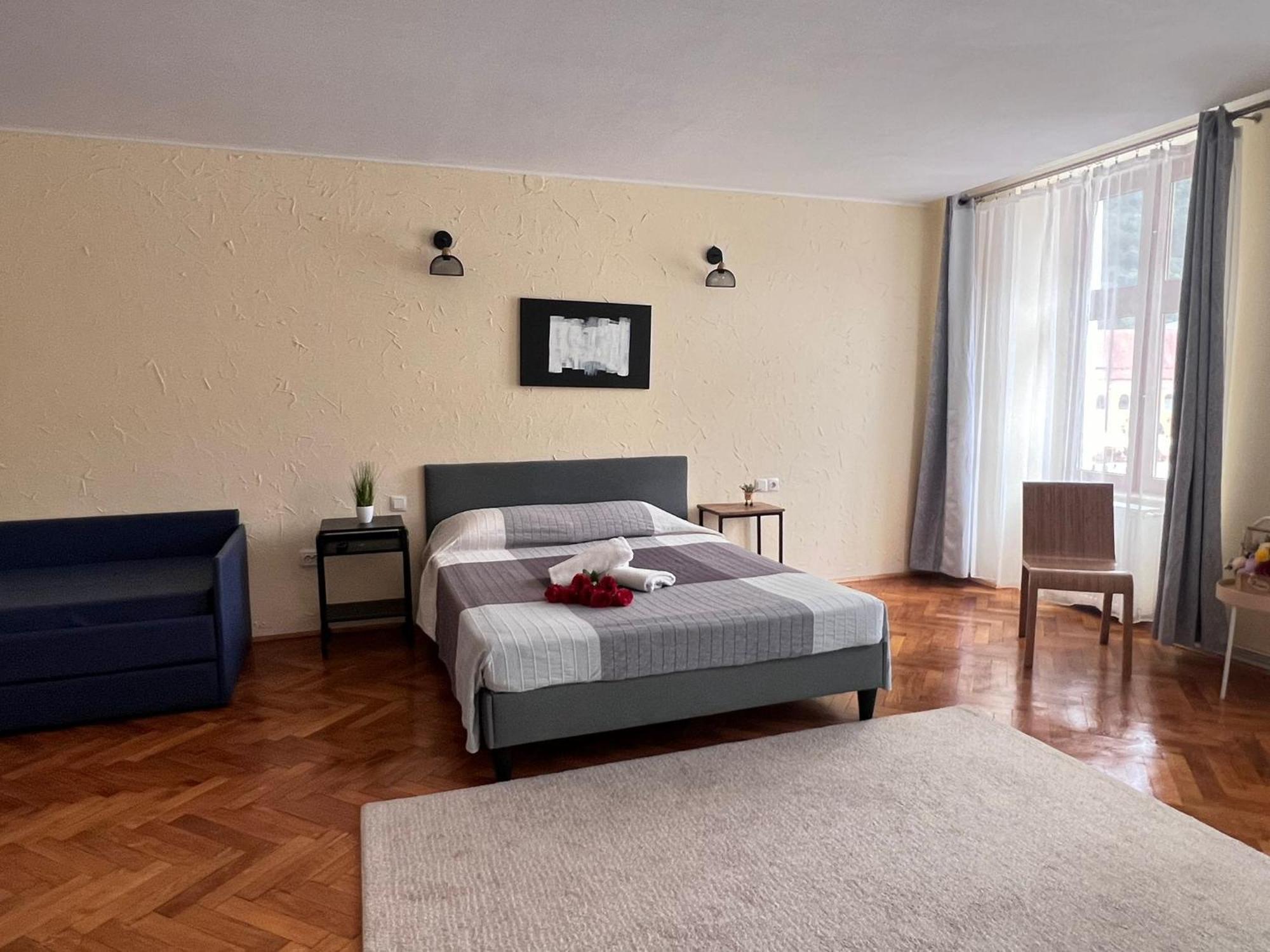 Mrhost Central Braşov Extérieur photo